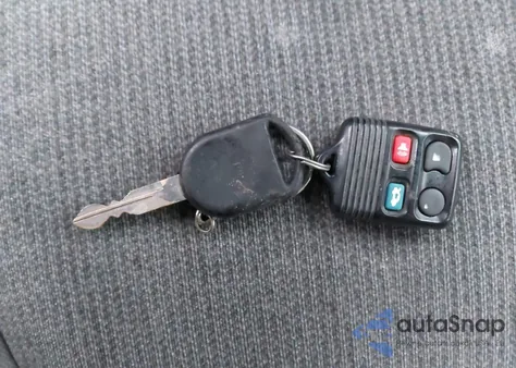 2000 Ford Taurus Se from USA, damaged, VIN 1FAFP5324YG171827